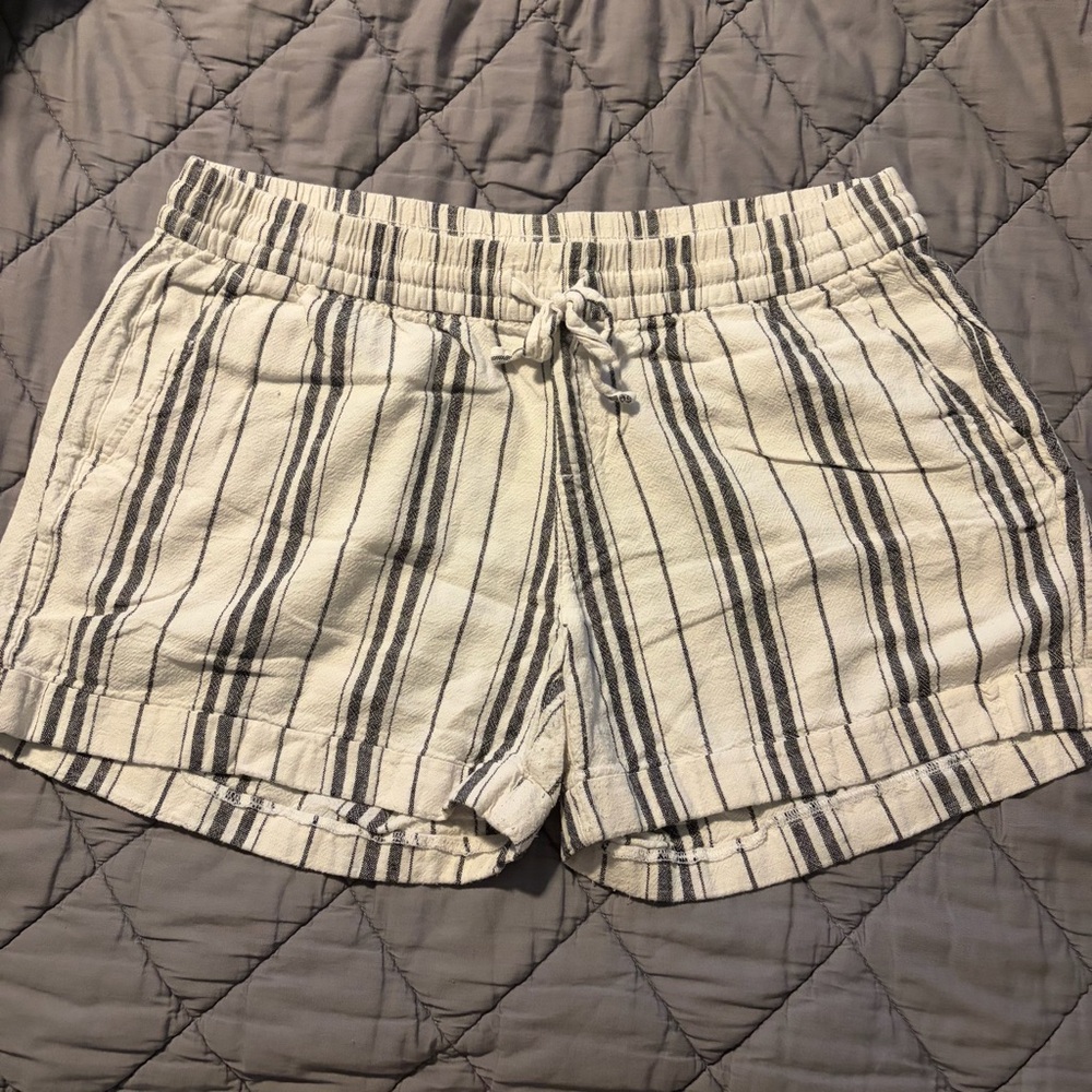 Old Navy Women's Linen Blend Striped Drawstring Shorts size L